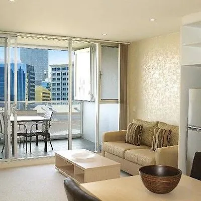Istay Precinct Adelaide 4*,
